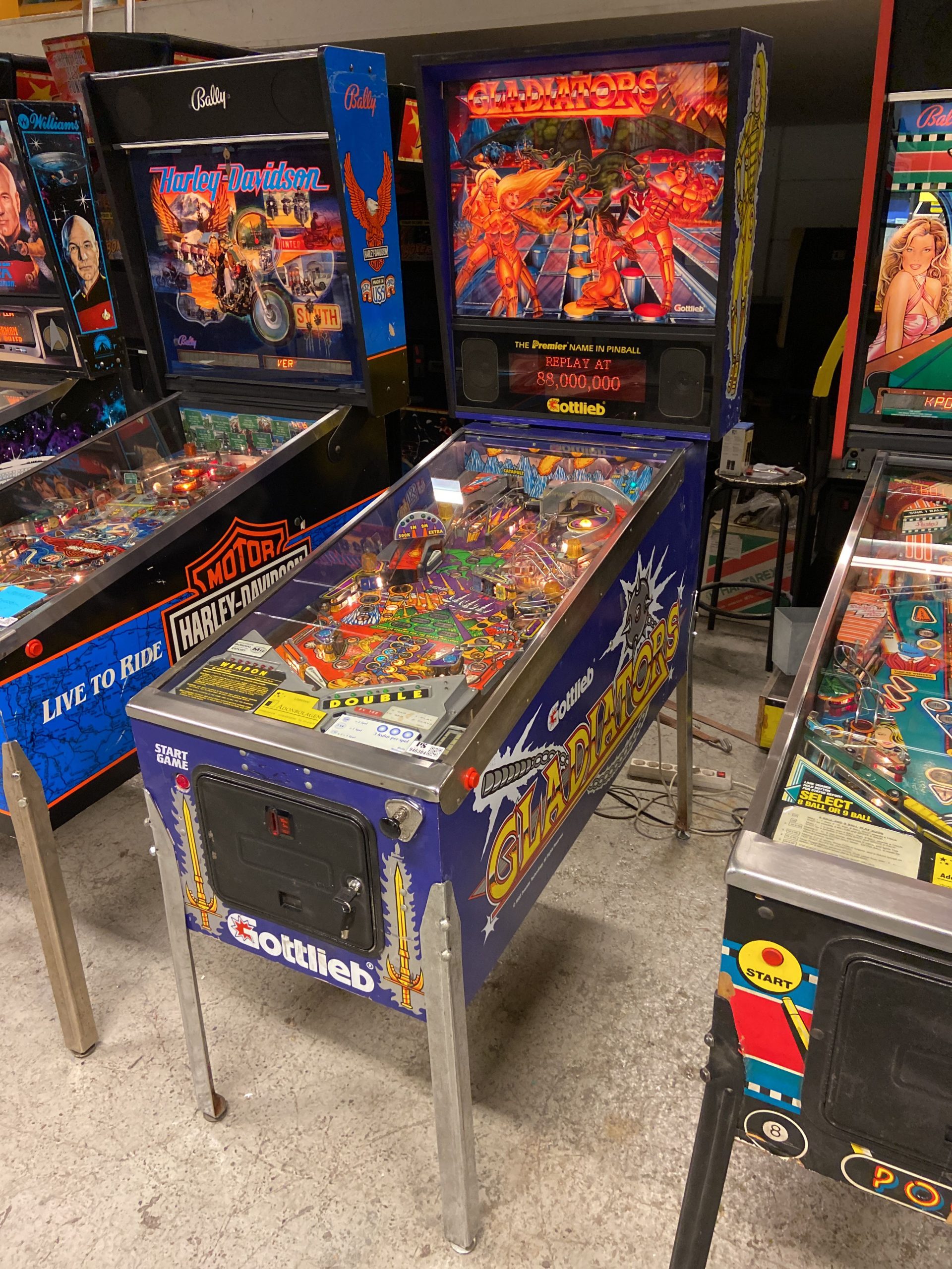 Classic arcade game liquidation pallets - Buy pinball machines wholesale pallets - Used pinball machines in bulk