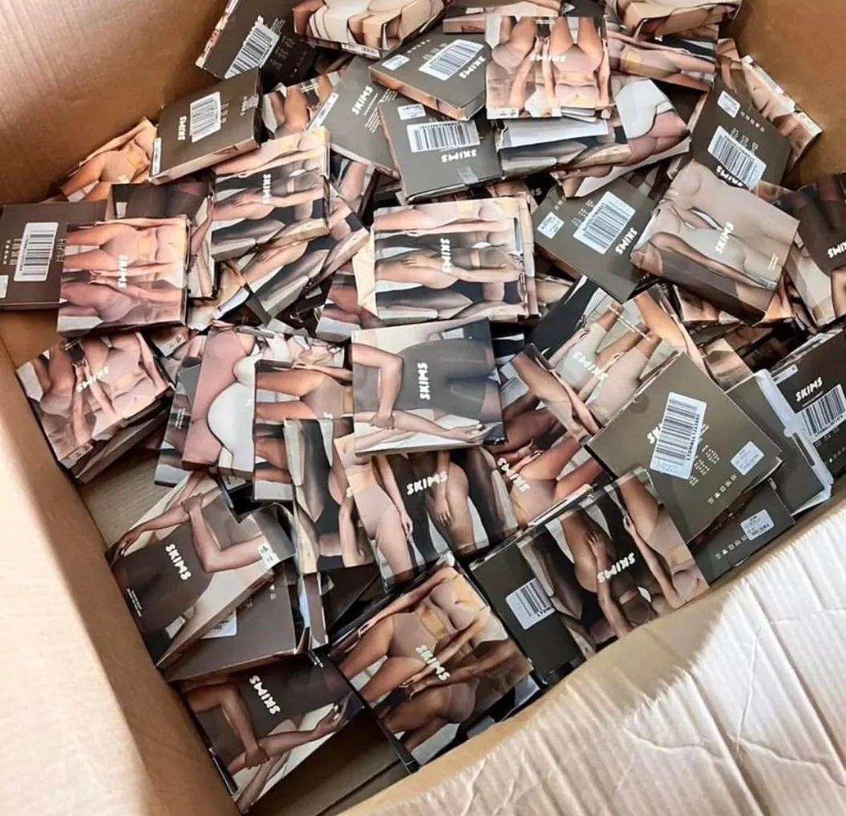 Buy Wholesale Skims Dress Pallets | Shepherdsville Deals