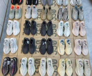Buy YEEZY sneakers wholesale